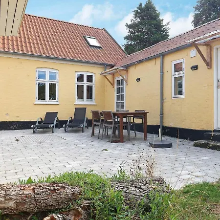5 Person In Holiday home *