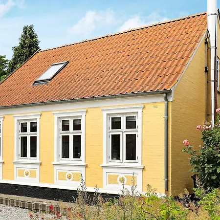 6 Person In Holiday home Marstal