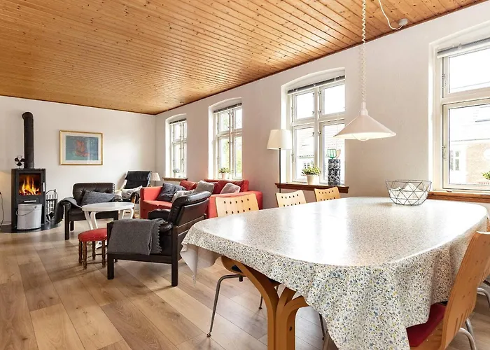 Scenic Retreat With Fireplace & Terrace Σπίτι διακοπών *